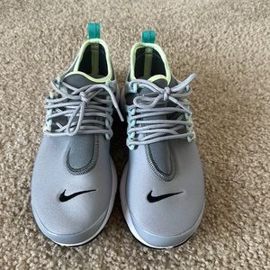 Nike Air Presto | Grey | Women’s 8